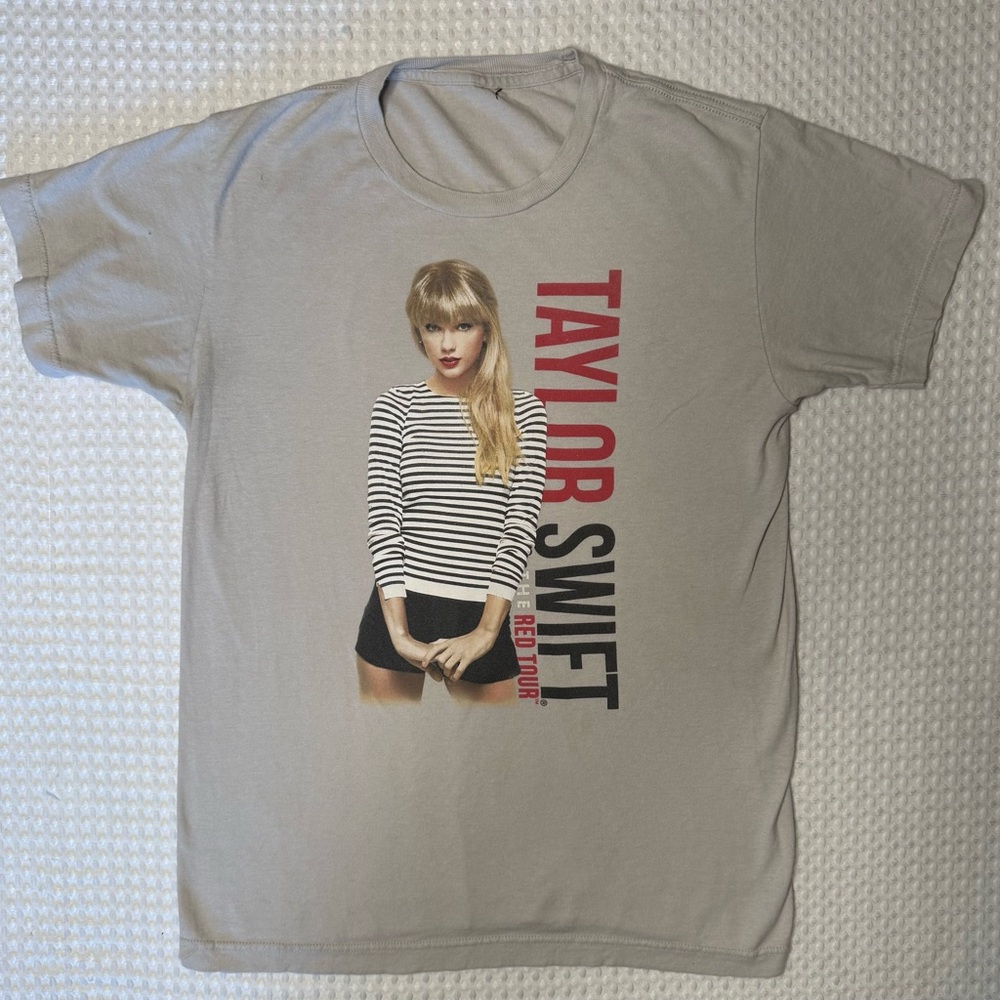 Taylor Swift The Red Tour 2013 Concert T-Shirt SZ SM